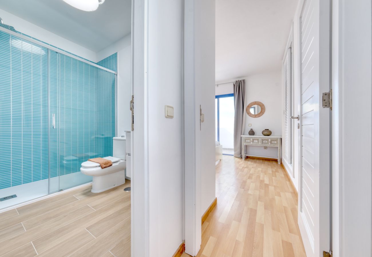 Casa en Playa Blanca - Playa Blanca Sunset - Piscina privada y BBQ By Lanzarote Vacation Homes