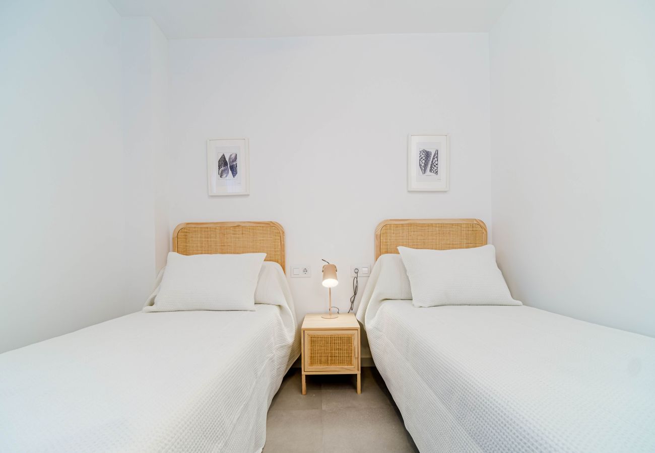 Apartamento en Javea / Xàbia - Don Pepe White Apartment, con Terraza, Wifi y Gran Piscina Comunitaria