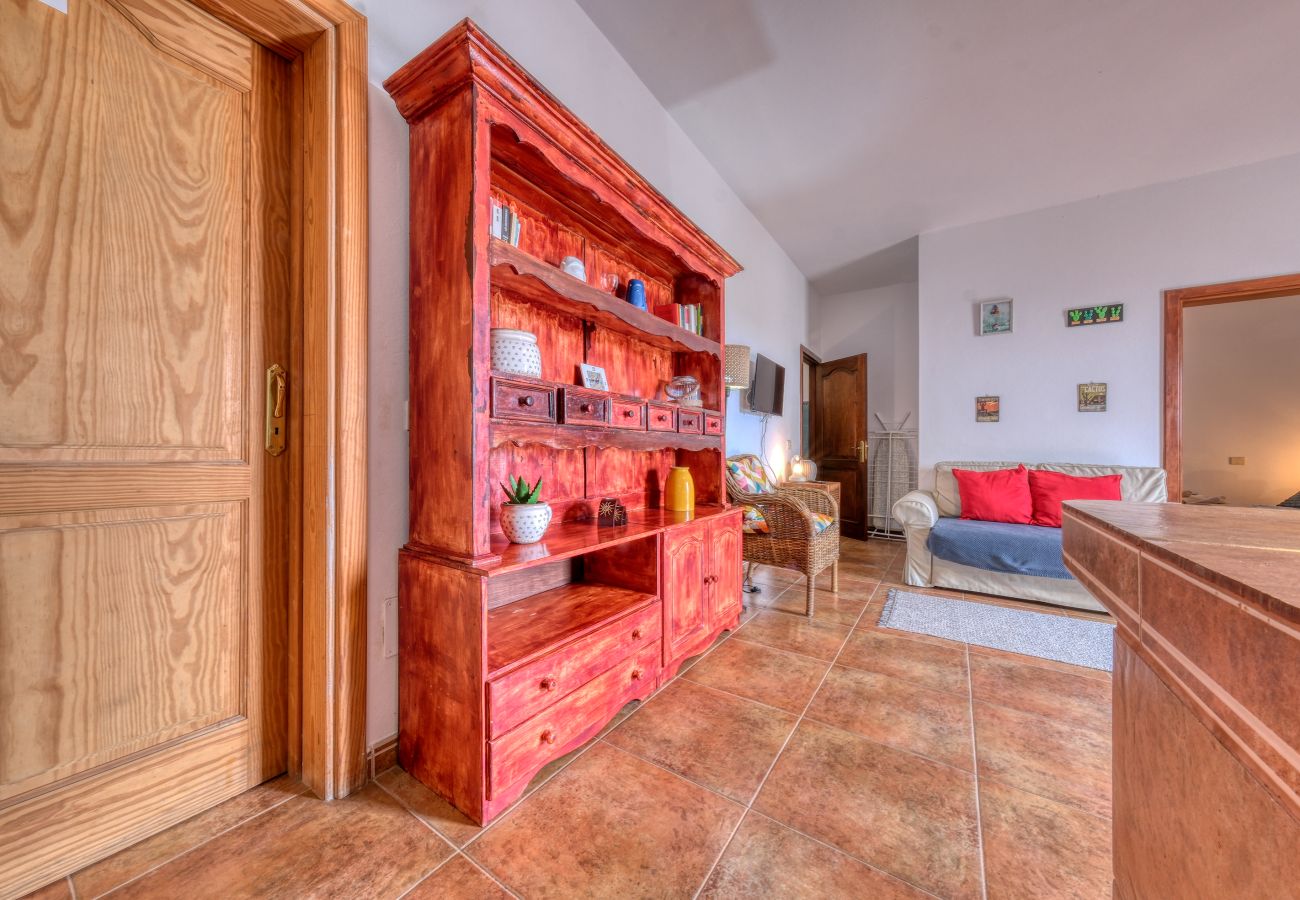 Casa en Tinajo - NoPasaNada: apartmento privado el Hierro, vistas al jardín