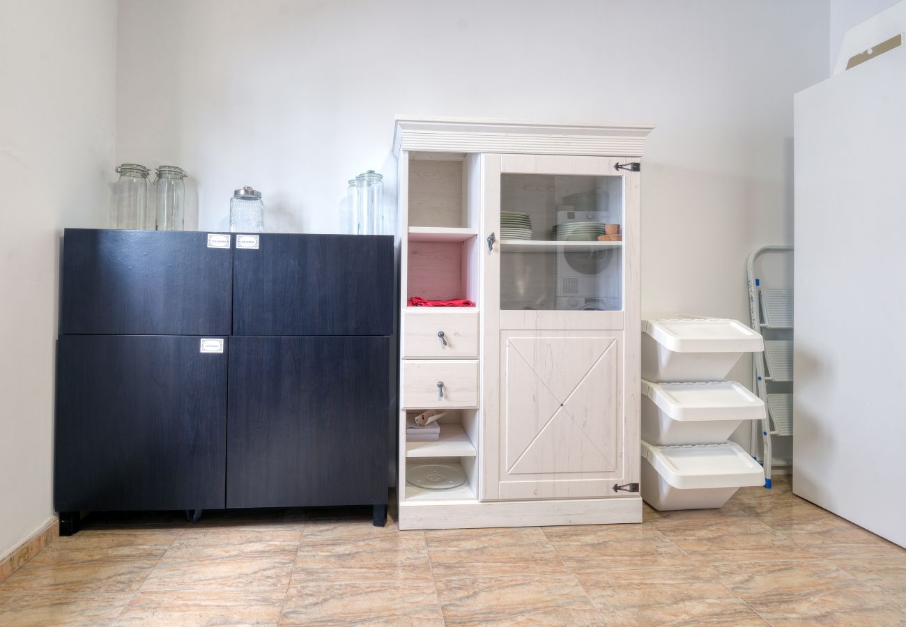 Alquiler por habitaciones en Tinajo - Casa NoPasaNada, estudio La Graciosa Sea View