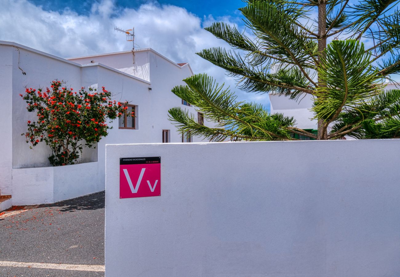 Alquiler por habitaciones en Tinajo - Casa NoPasaNada, estudio La Graciosa Sea View