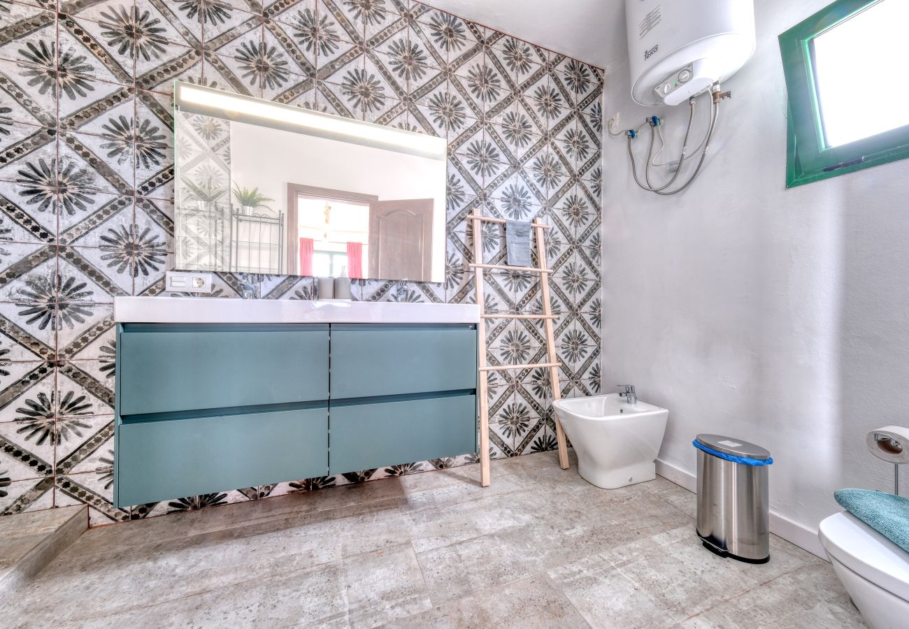 Alquiler por habitaciones en Tinajo - Casa NoPasaNada, estudio La Graciosa Sea View