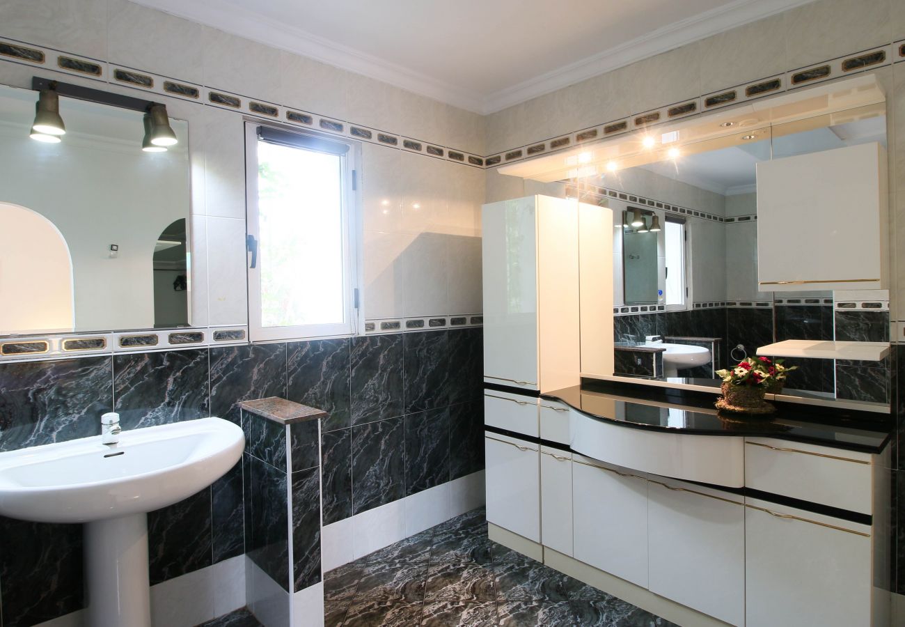 Villa in Denia - Schön Villa mit Klimaanlage und Pool Belem AL 10pers