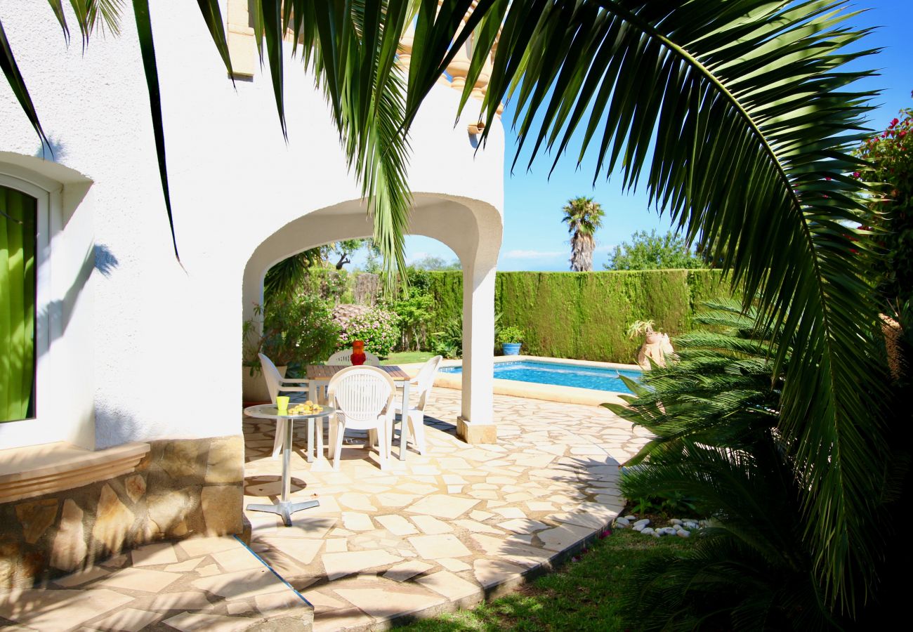 Villa in Denia - Villa mit Pool und kostenlosem WLAN Alqueria PL für 4 Pers