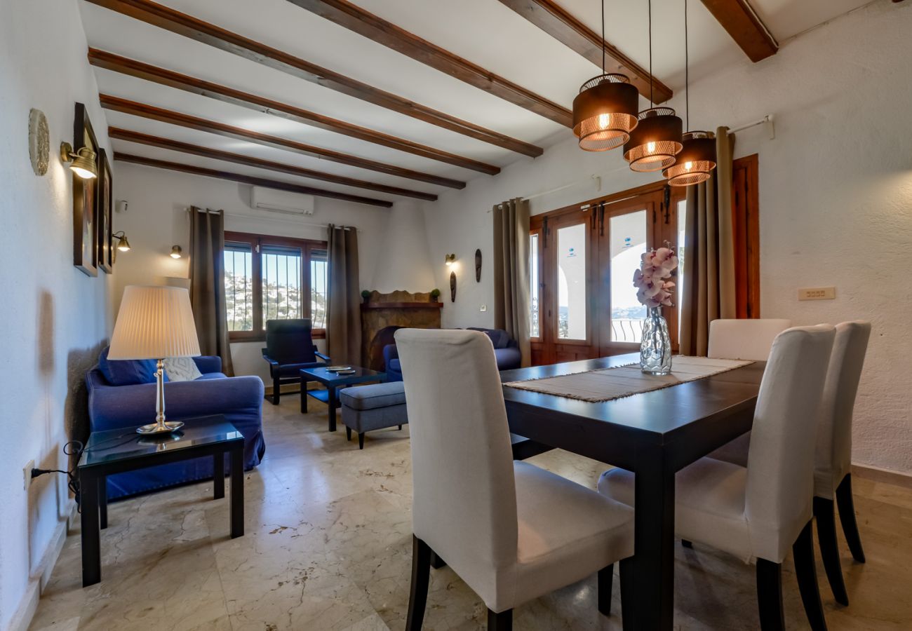 Villa in Moraira - Ferienhaus in Moraira ROUILLON