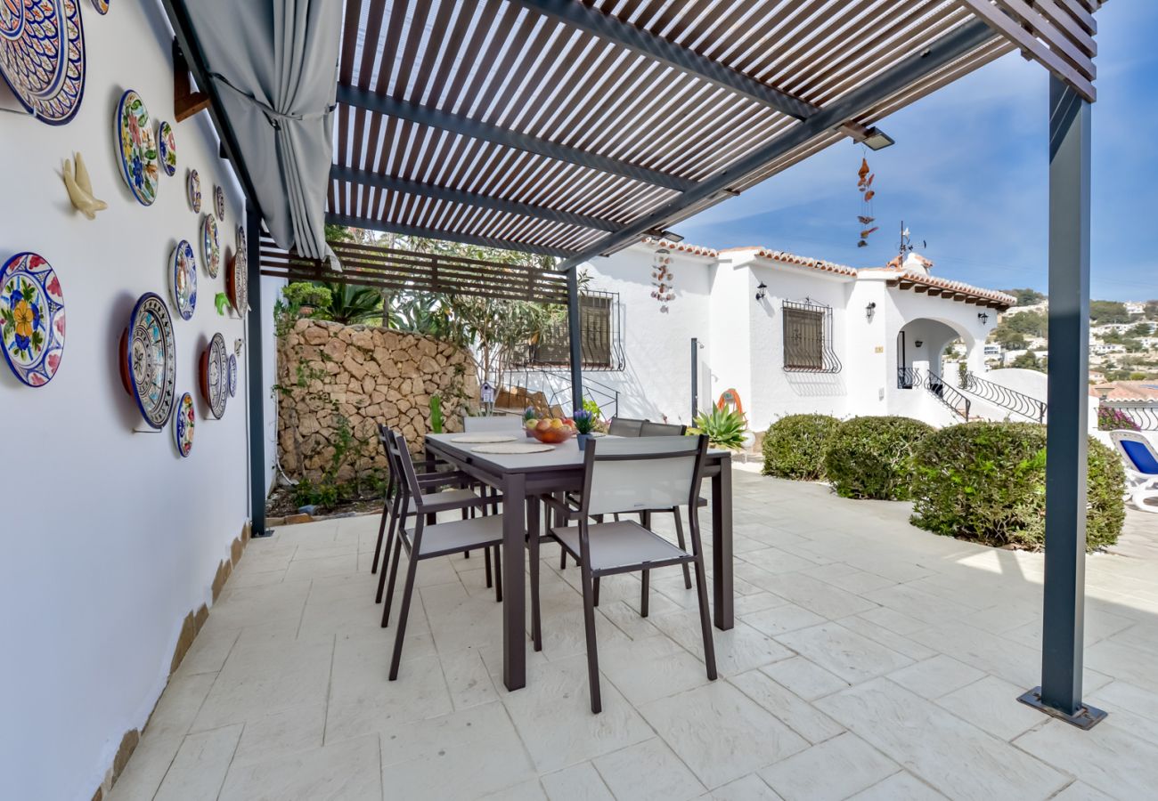 Villa in Moraira - Ferienhaus in Moraira ROUILLON
