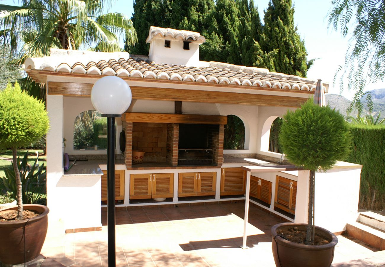 Villa in Pedreguer - Moderne Villa mit Pool uns Garten Finca La Xara