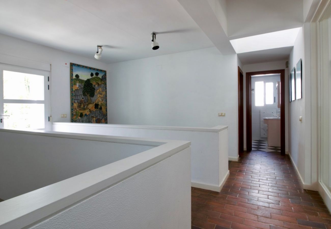 Villa in Pedreguer - Moderne Villa mit Pool uns Garten Finca La Xara