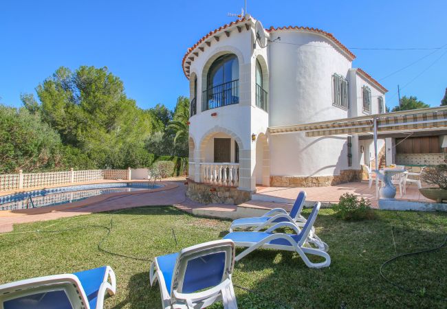 Villa in Denia - Villa mit Pool und Garten Don Quijote AM 6 Pers Denia