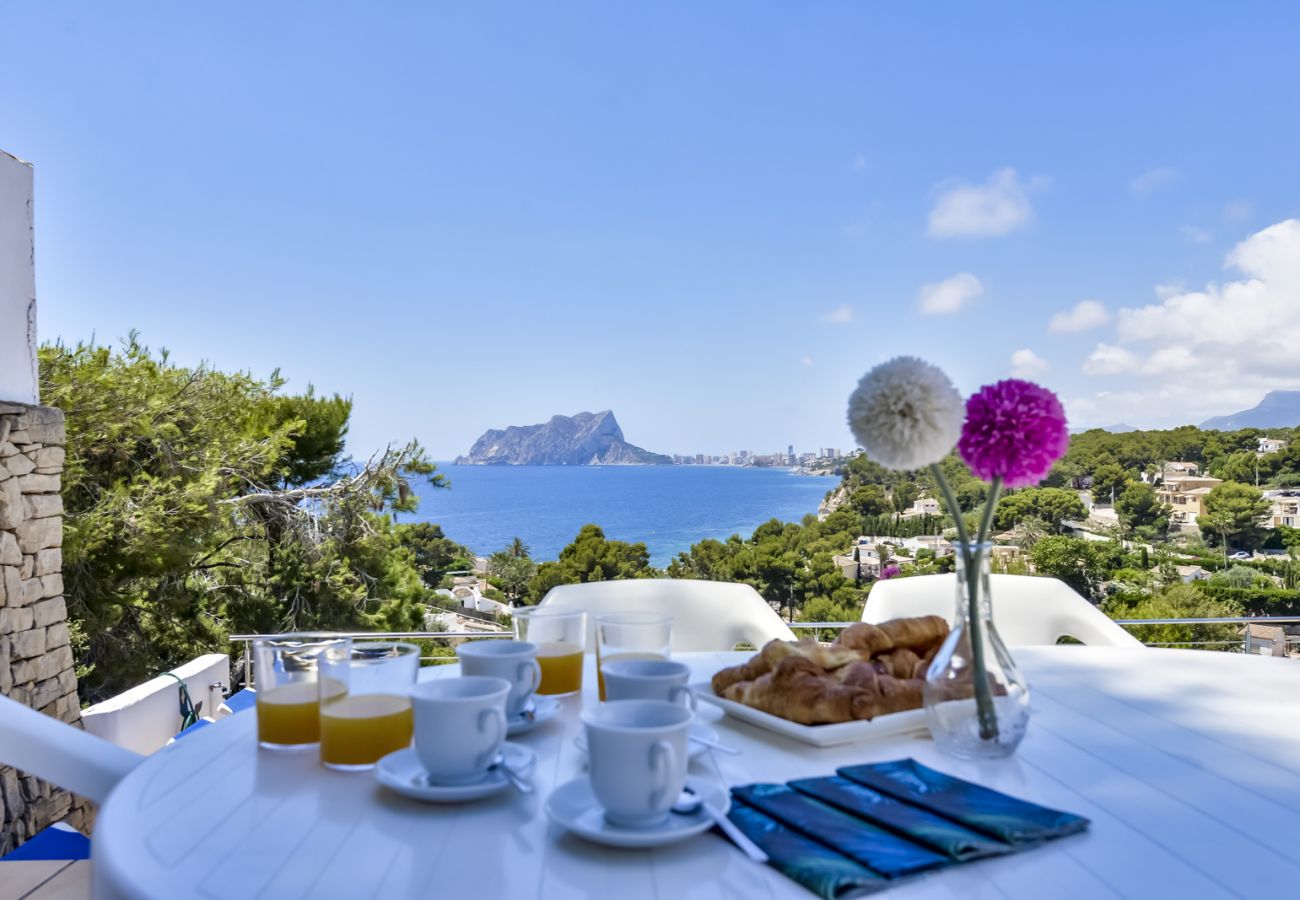 Villa in Benissa - Villa zur Miete in Benissa ARC für 12, privater Pool und Meerblick