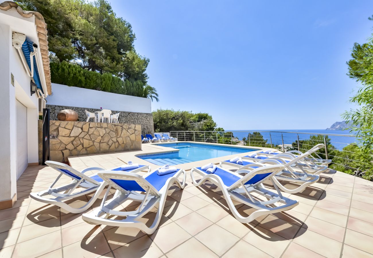 Villa in Benissa - Villa zur Miete in Benissa ARC für 12, privater Pool und Meerblick