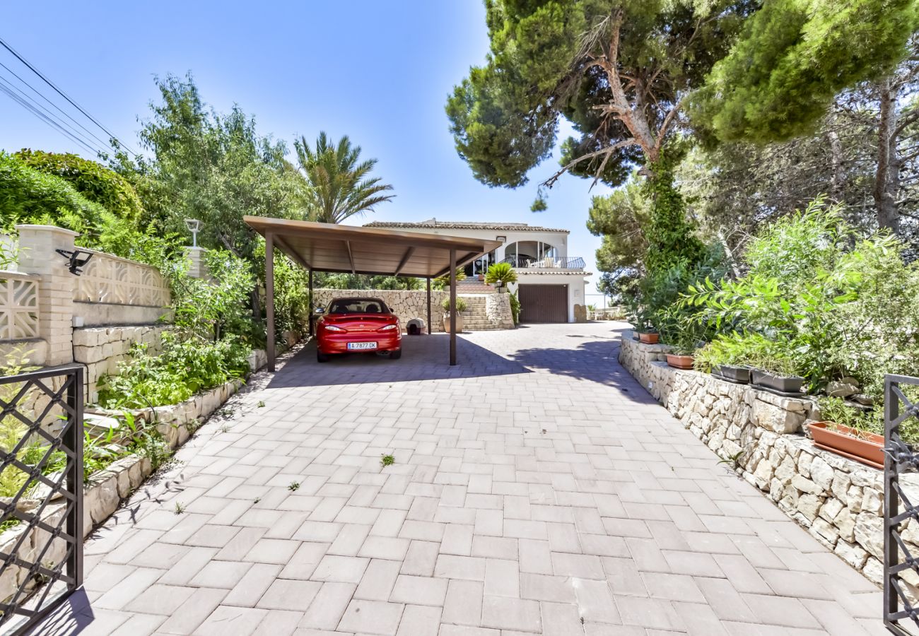 Villa in Benissa - Villa zur Miete in Benissa ARC für 12, privater Pool und Meerblick