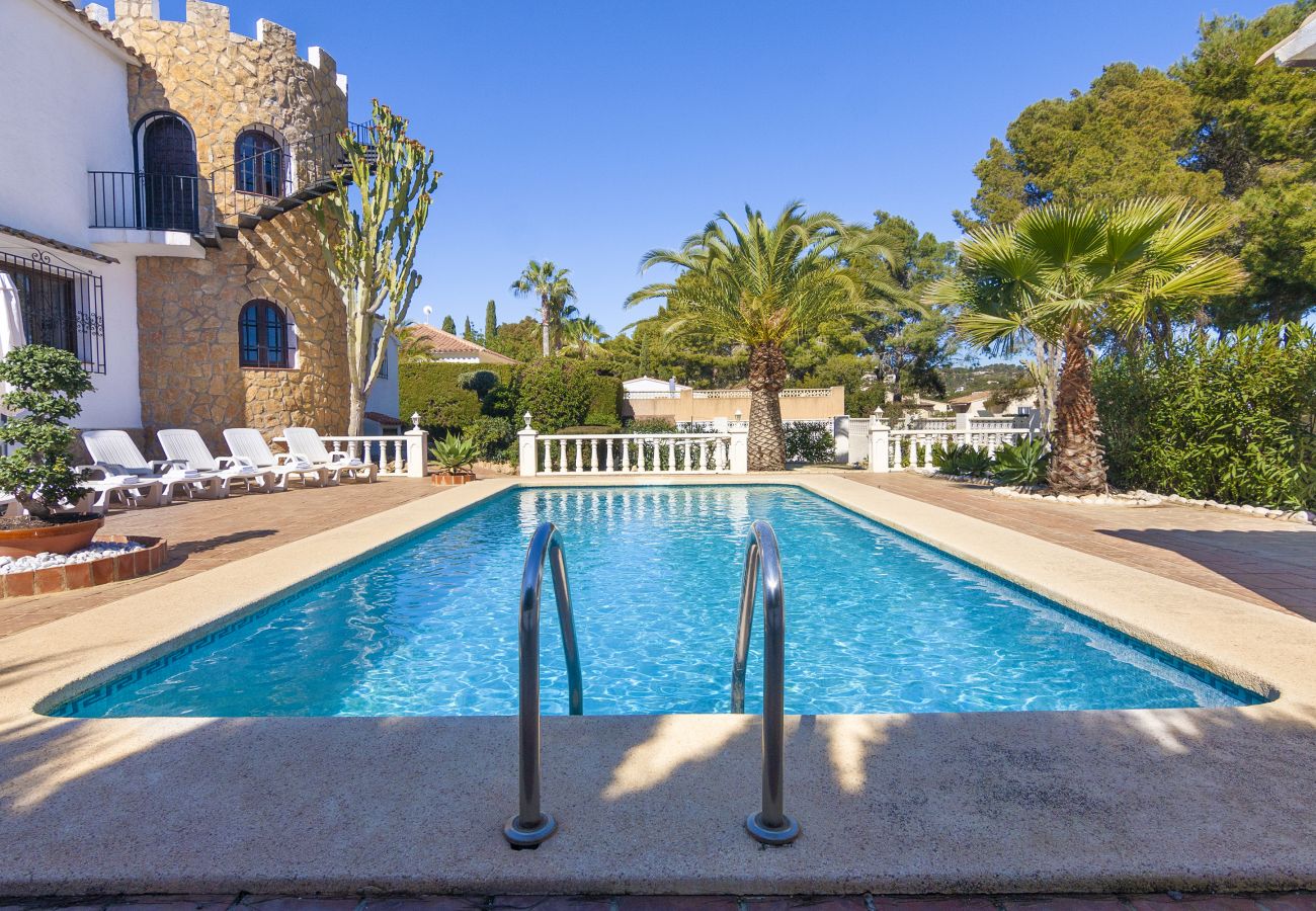 Villa in Benissa - Ferienvilla zu vermieten in Benissa, PETRA