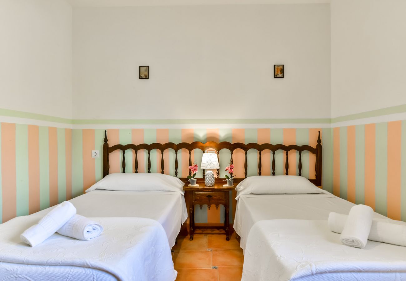 Villa in Benissa - Ferienvilla zu vermieten in Benissa, PETRA