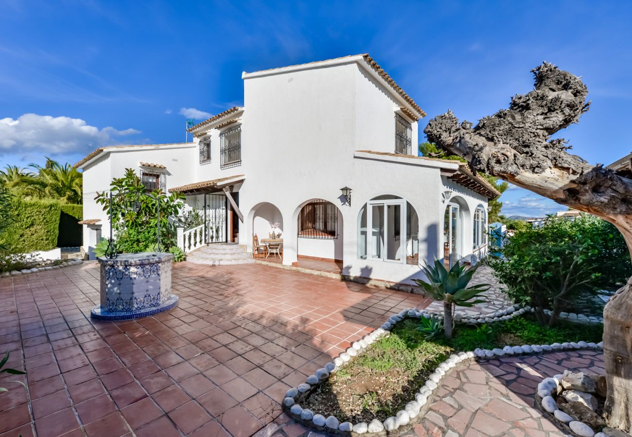 Villa in Benissa - Ferienvilla zu vermieten in Benissa, PETRA