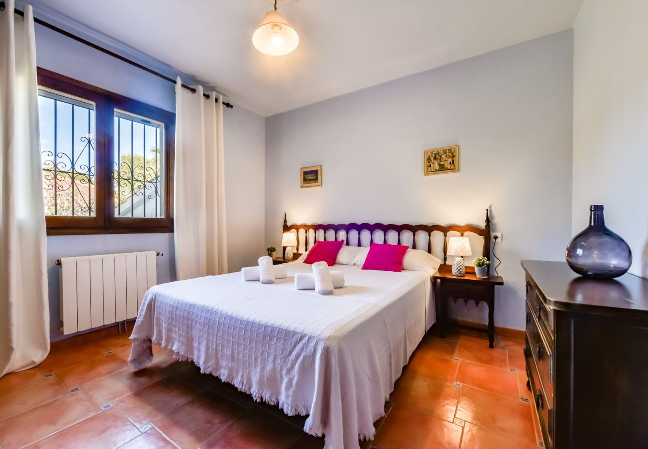 Villa in Benissa - Ferienvilla zu vermieten in Benissa, PETRA