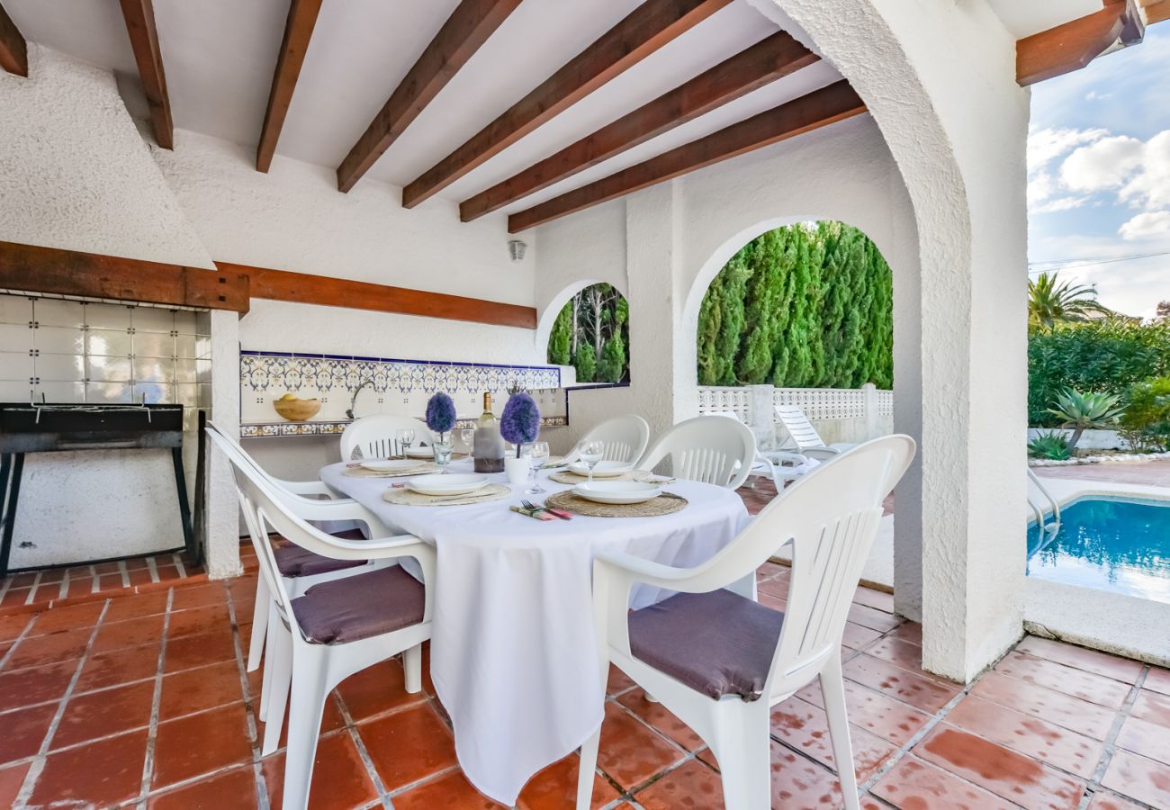 Villa in Benissa - Ferienvilla zu vermieten in Benissa, PETRA