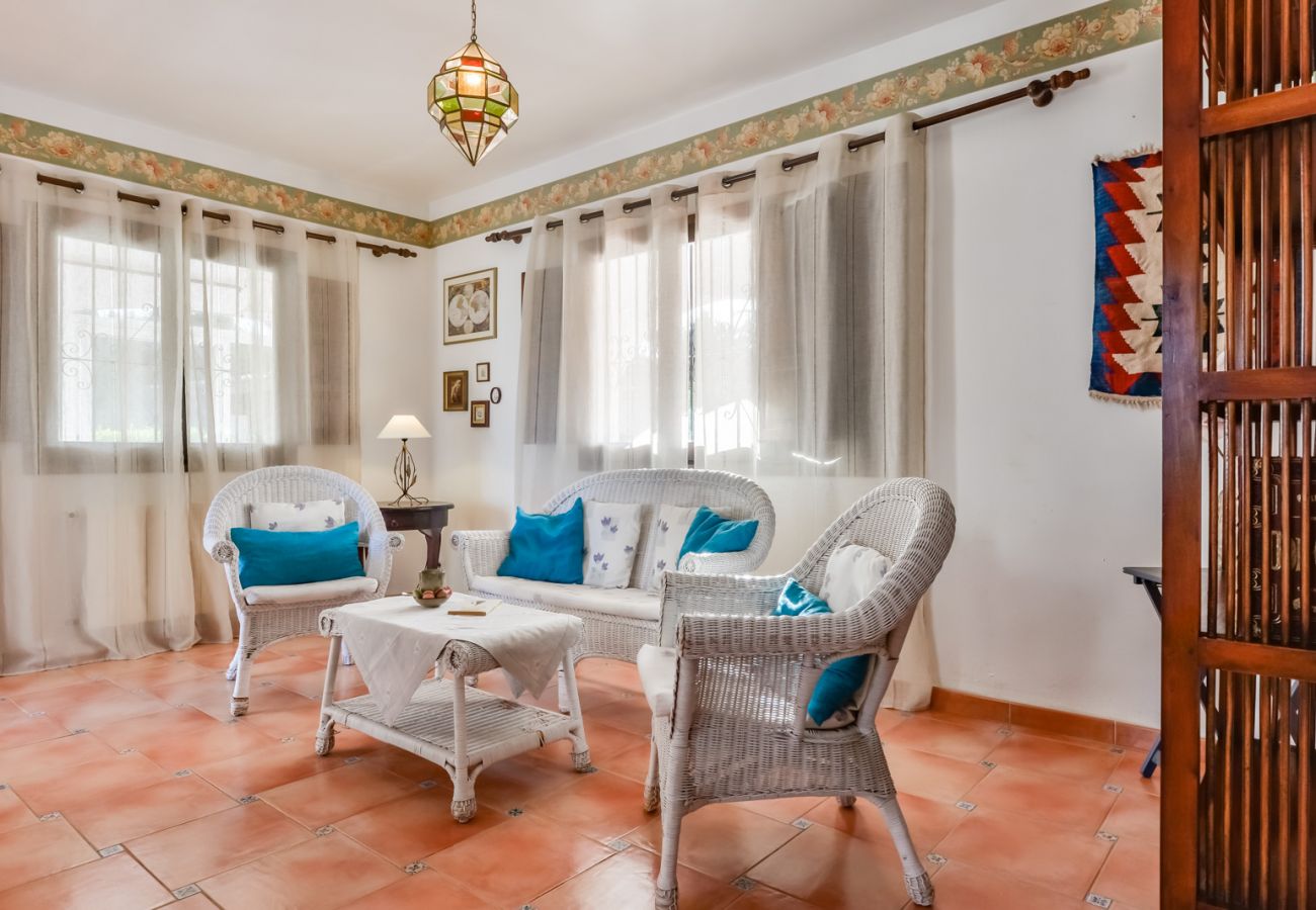 Villa in Benissa - Ferienvilla zu vermieten in Benissa, PETRA