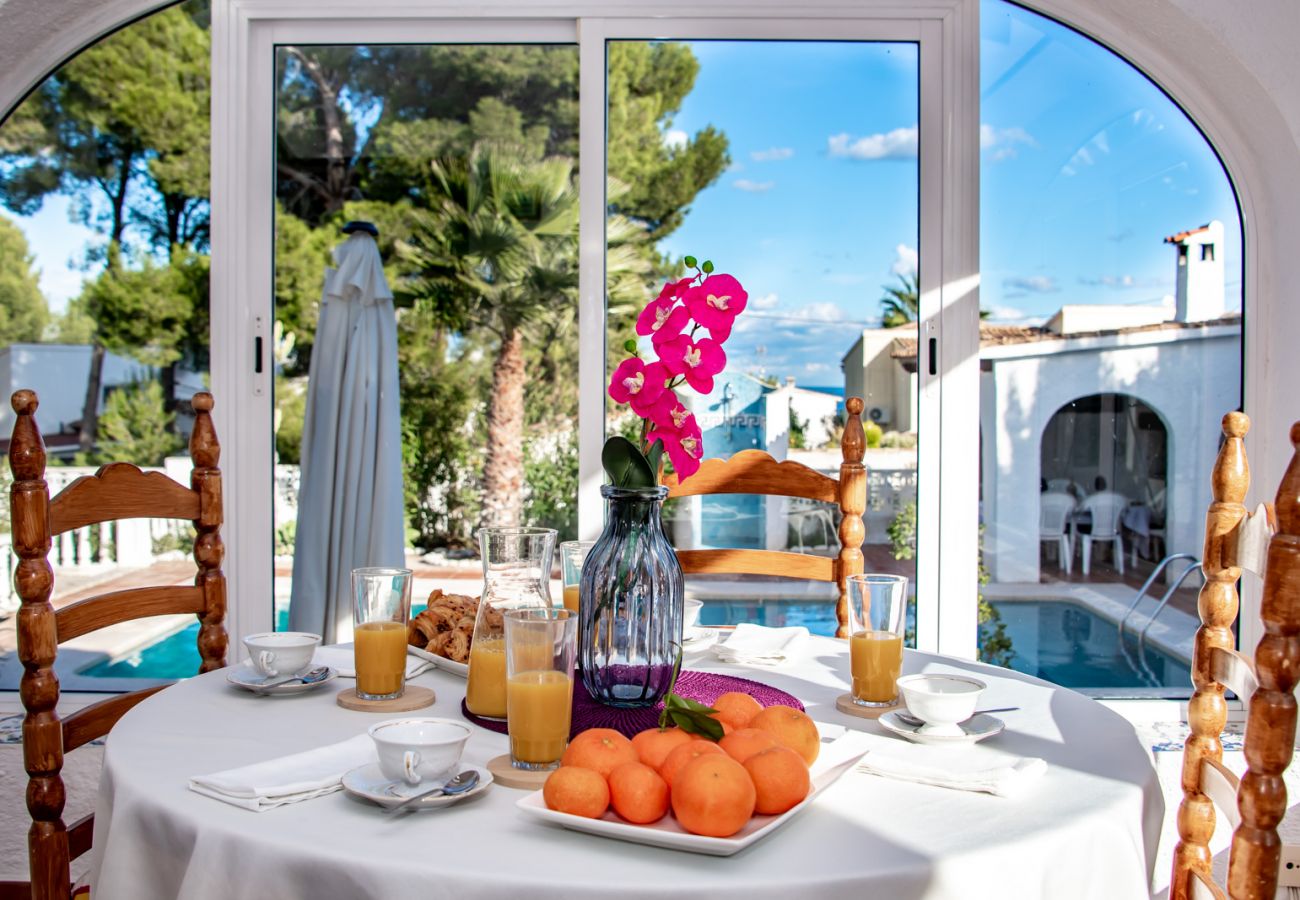 Villa in Benissa - Ferienvilla zu vermieten in Benissa, PETRA