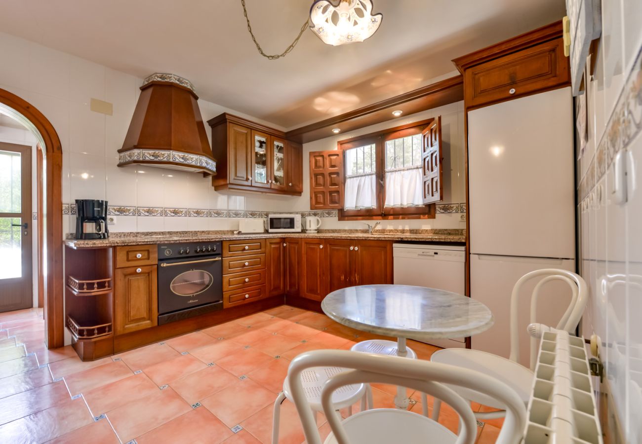 Villa in Benissa - Ferienvilla zu vermieten in Benissa, PETRA