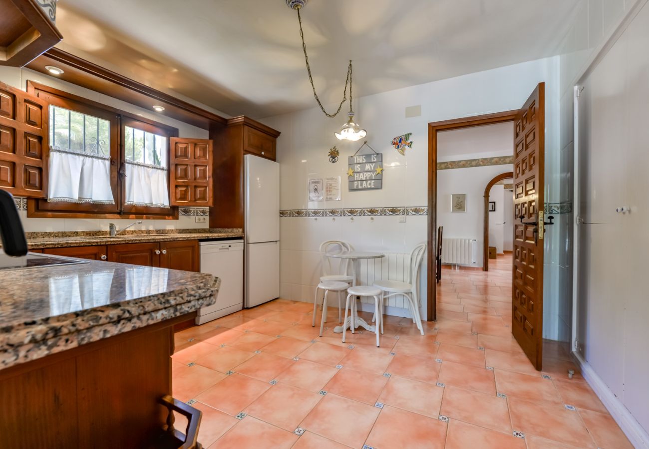 Villa in Benissa - Ferienvilla zu vermieten in Benissa, PETRA