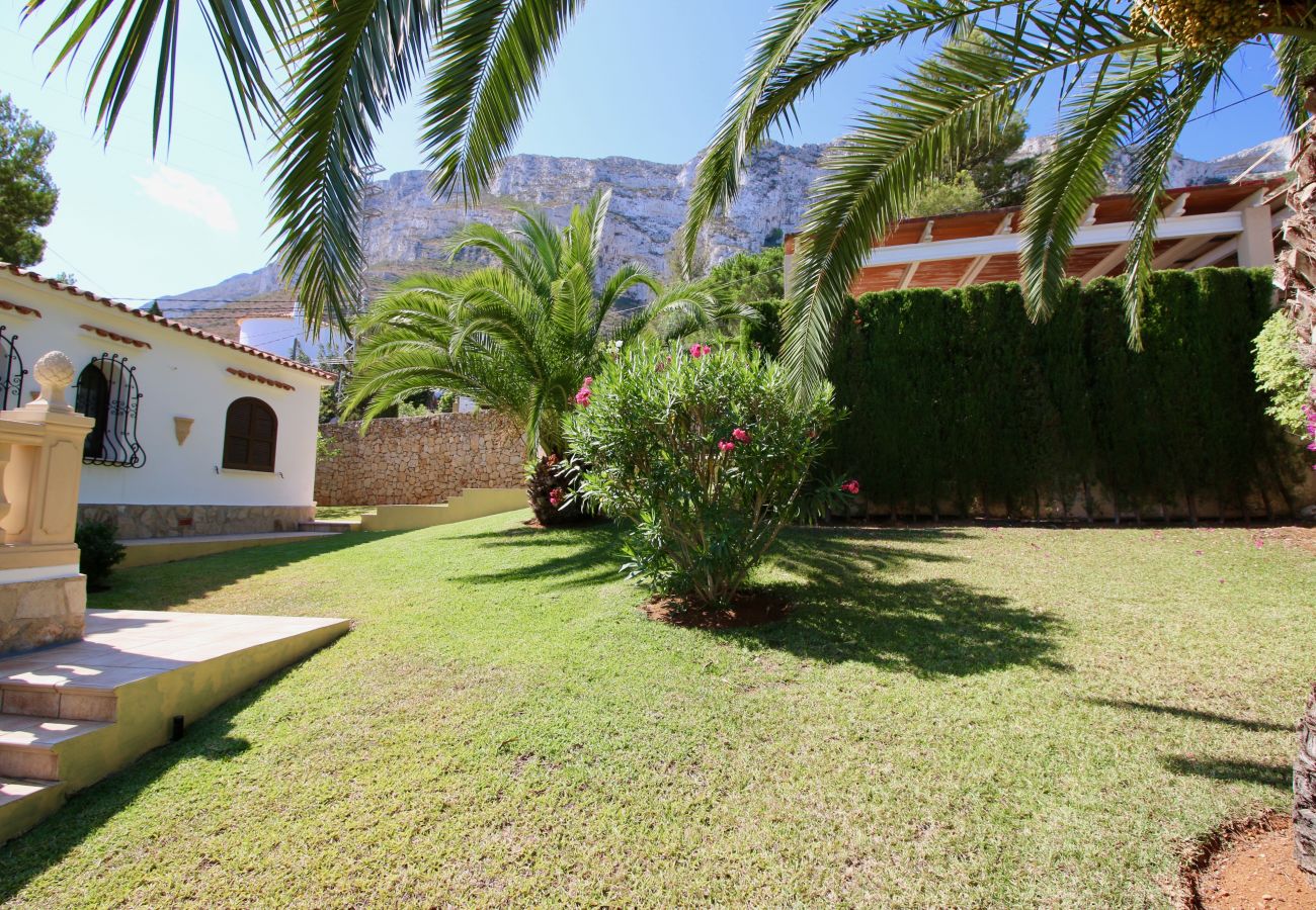 Villa in Denia - Luxuriöse Villa San Juan DH 4 Personen mit Klimaanlage und WIFI