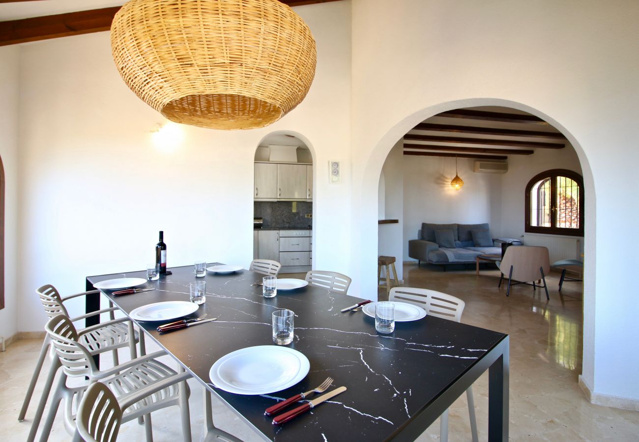 Villa in Denia - Luxuriöse Villa San Juan DH 4 Personen mit Klimaanlage und WIFI