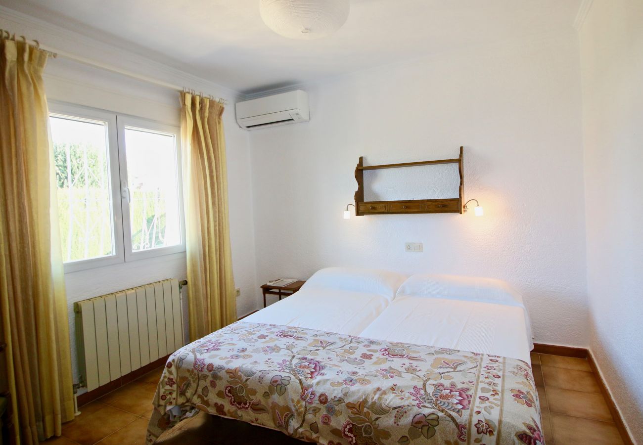 Villa in Els Poblets - Gemütliche Villa mit Pool und Garten in Els Poblets FB