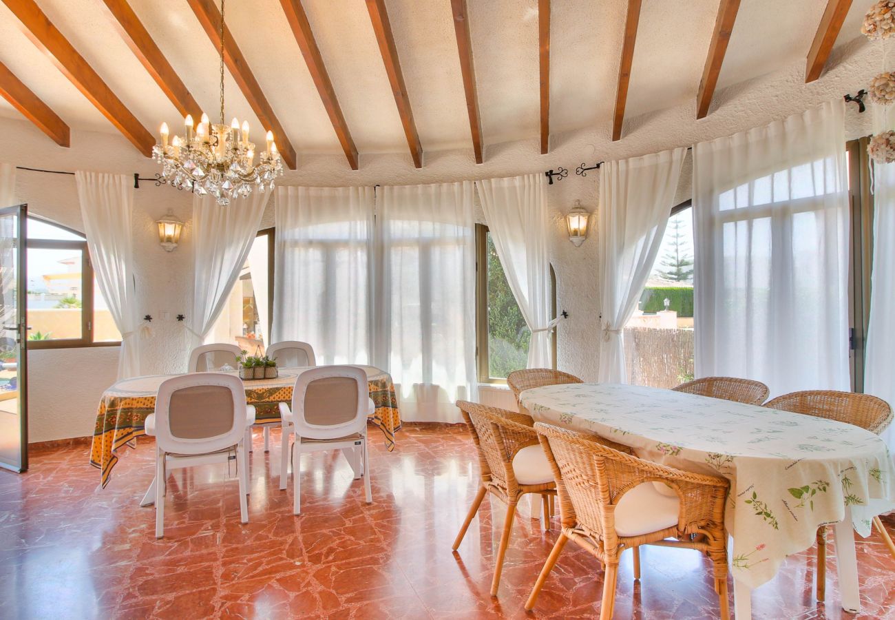 Villa in Els Poblets - Gemütliche Villa mit Pool und Garten in Els Poblets FB
