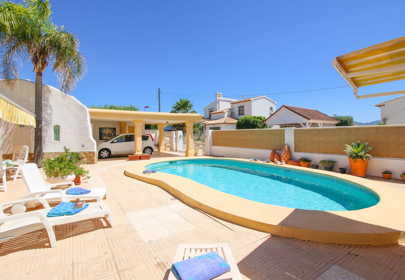 Villa in Els Poblets - Gemütliche Villa mit Pool und Garten in Els Poblets FB