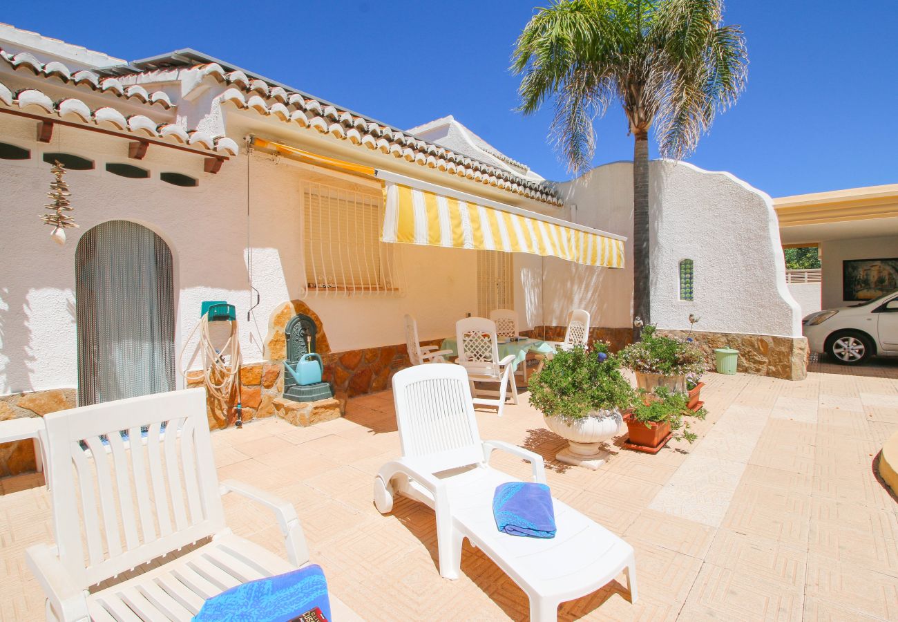 Villa in Els Poblets - Gemütliche Villa mit Pool und Garten in Els Poblets FB