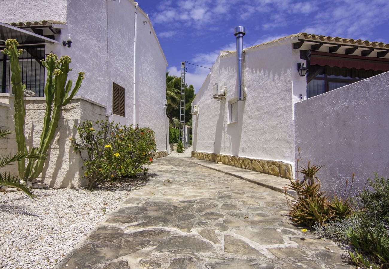 Bungalow in Moraira - MEU LAR, Gemütlicher Bungalow ideal für Paare, in Strandnähe.