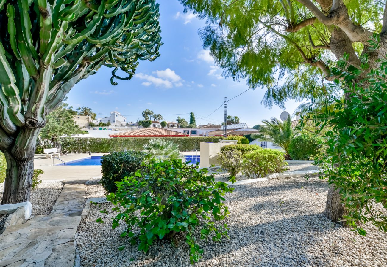 Bungalow in Moraira - MEU LAR, Gemütlicher Bungalow ideal für Paare, in Strandnähe.