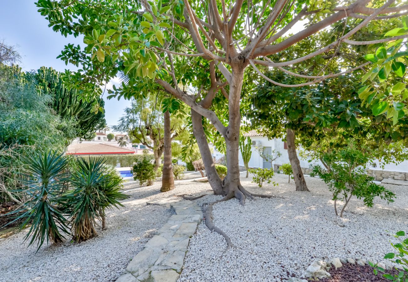 Bungalow in Moraira - MEU LAR, Gemütlicher Bungalow ideal für Paare, in Strandnähe.