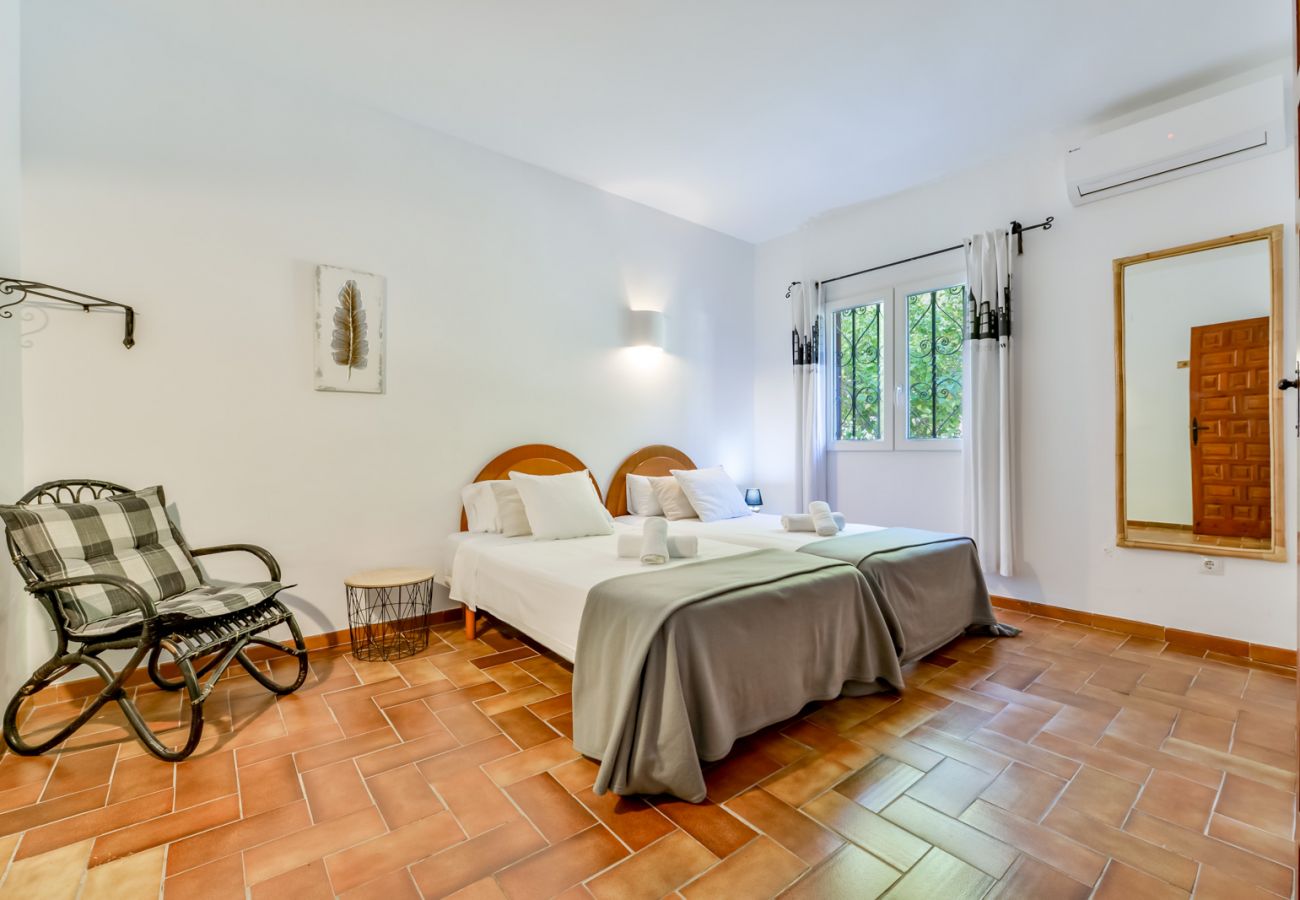 Bungalow in Moraira - MEU LAR, Gemütlicher Bungalow ideal für Paare, in Strandnähe.