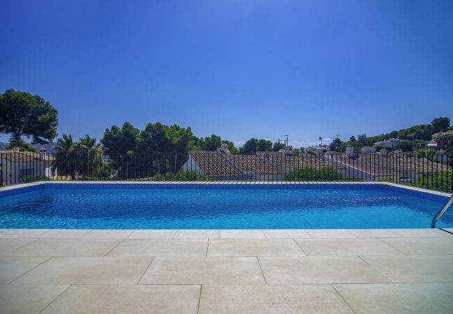 Villa in Moraira - OLGA - Einladende und geschmackvolle Villa mit privatem Pool und kostenlosem WLAN für 7 Personen.
