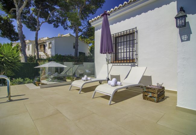 Villa in Moraira - OLGA - Einladende und geschmackvolle Villa mit privatem Pool und kostenlosem WLAN für 7 Personen.