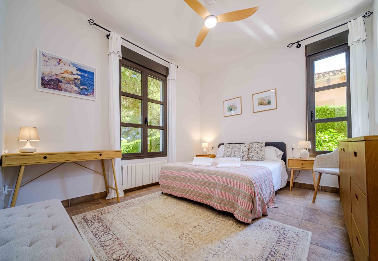 Villa in Javea - Villa Abaesko, with Garden and Private Pool
