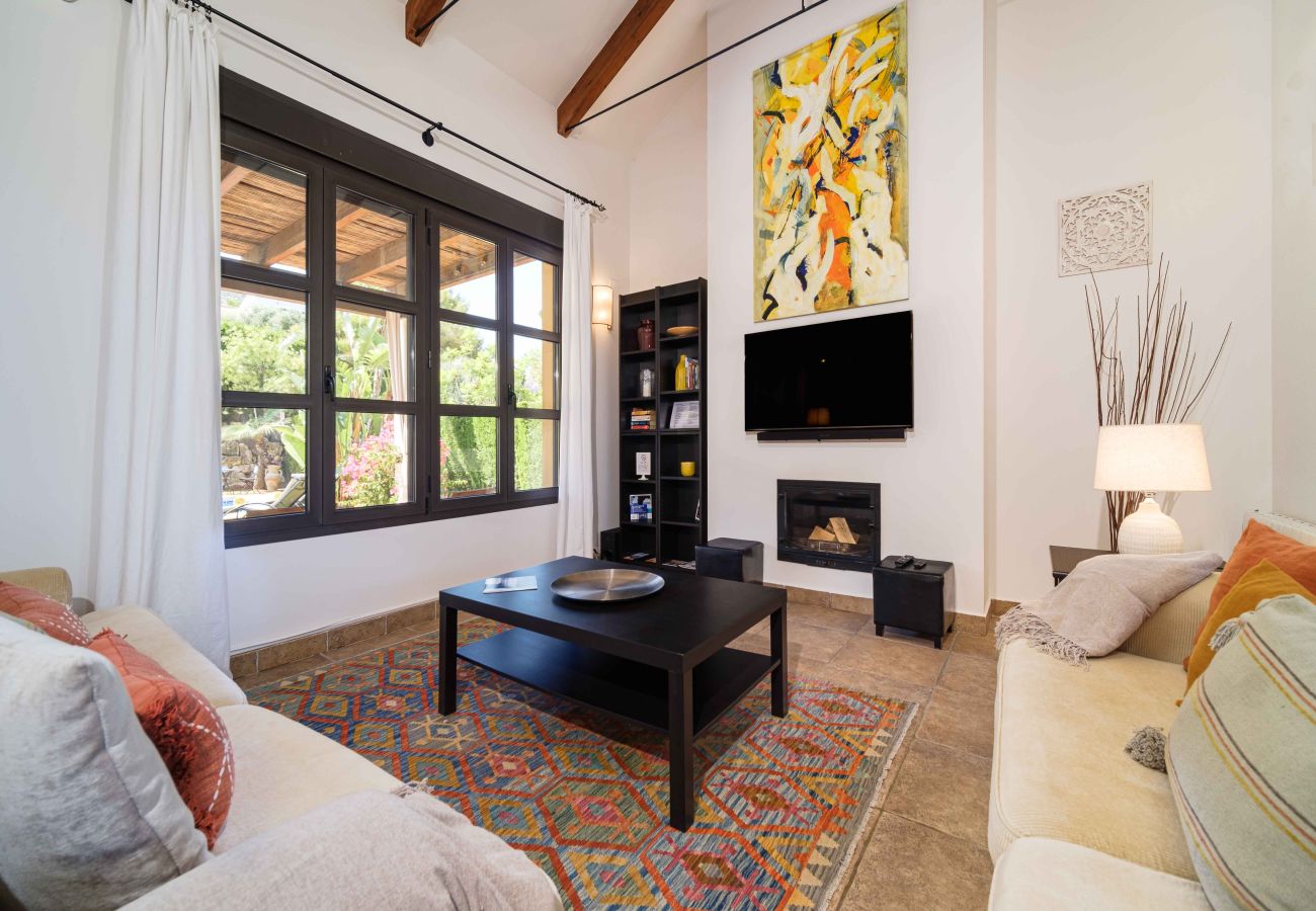 Villa in Javea - Villa Abaesko, with Garden and Private Pool