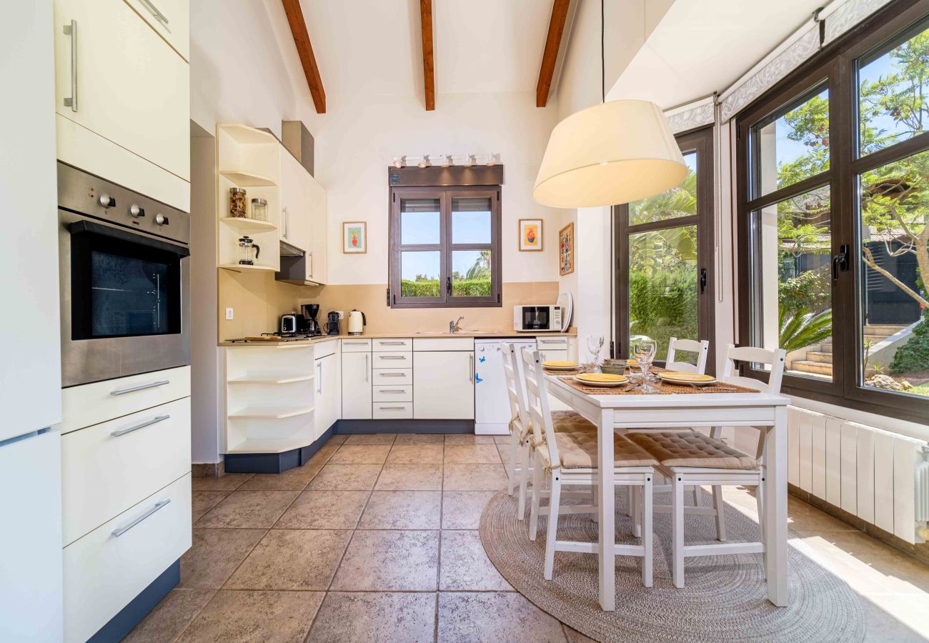 Villa in Javea - Villa Abaesko, with Garden and Private Pool