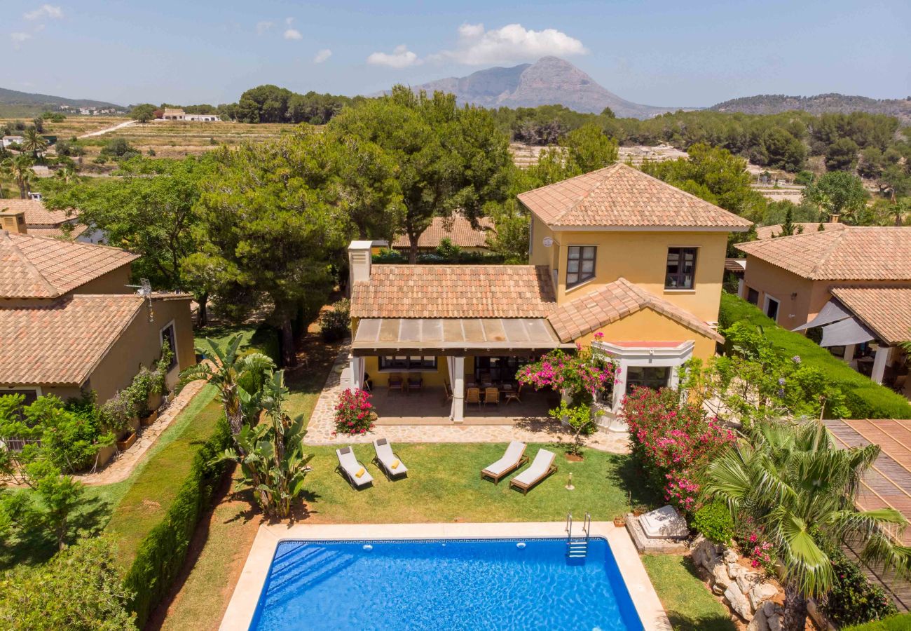 Villa in Javea - Villa Abaesko, with Garden and Private Pool