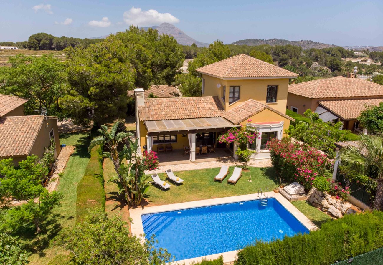 Villa in Javea - Villa Abaesko, with Garden and Private Pool