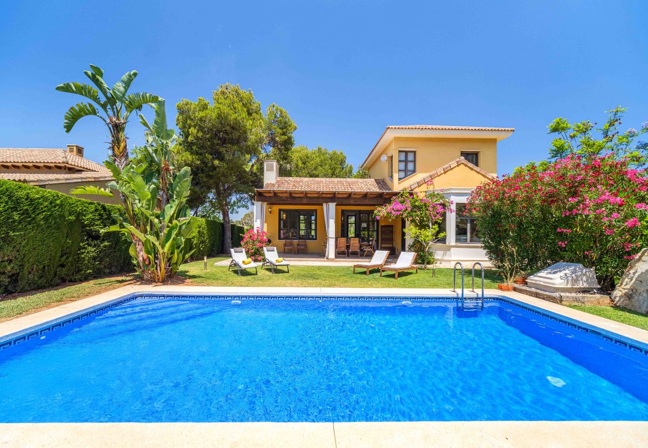 Villa in Javea - Villa Abaesko, with Garden and Private Pool