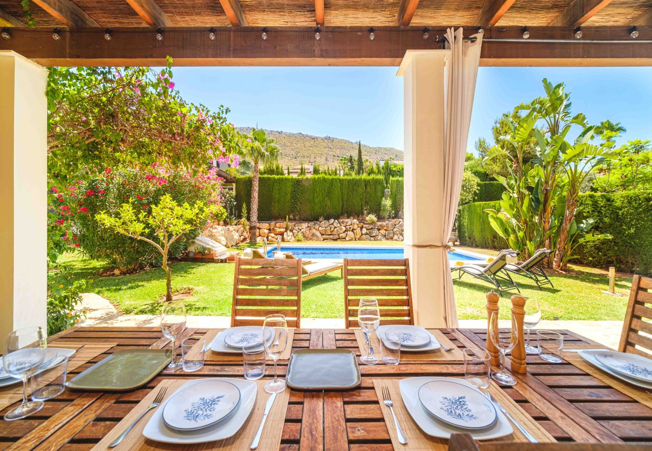 Villa in Javea - Villa Abaesko, with Garden and Private Pool