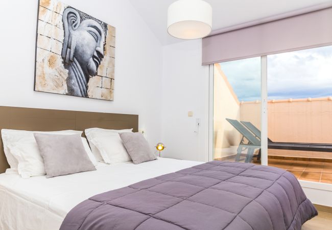 Ferienwohnung in Javea - Golden Gardens Duplex I Apartment Javea Arenal , 3 Terrassen, AACC, Wifi und 600 m vom Strand entfernt