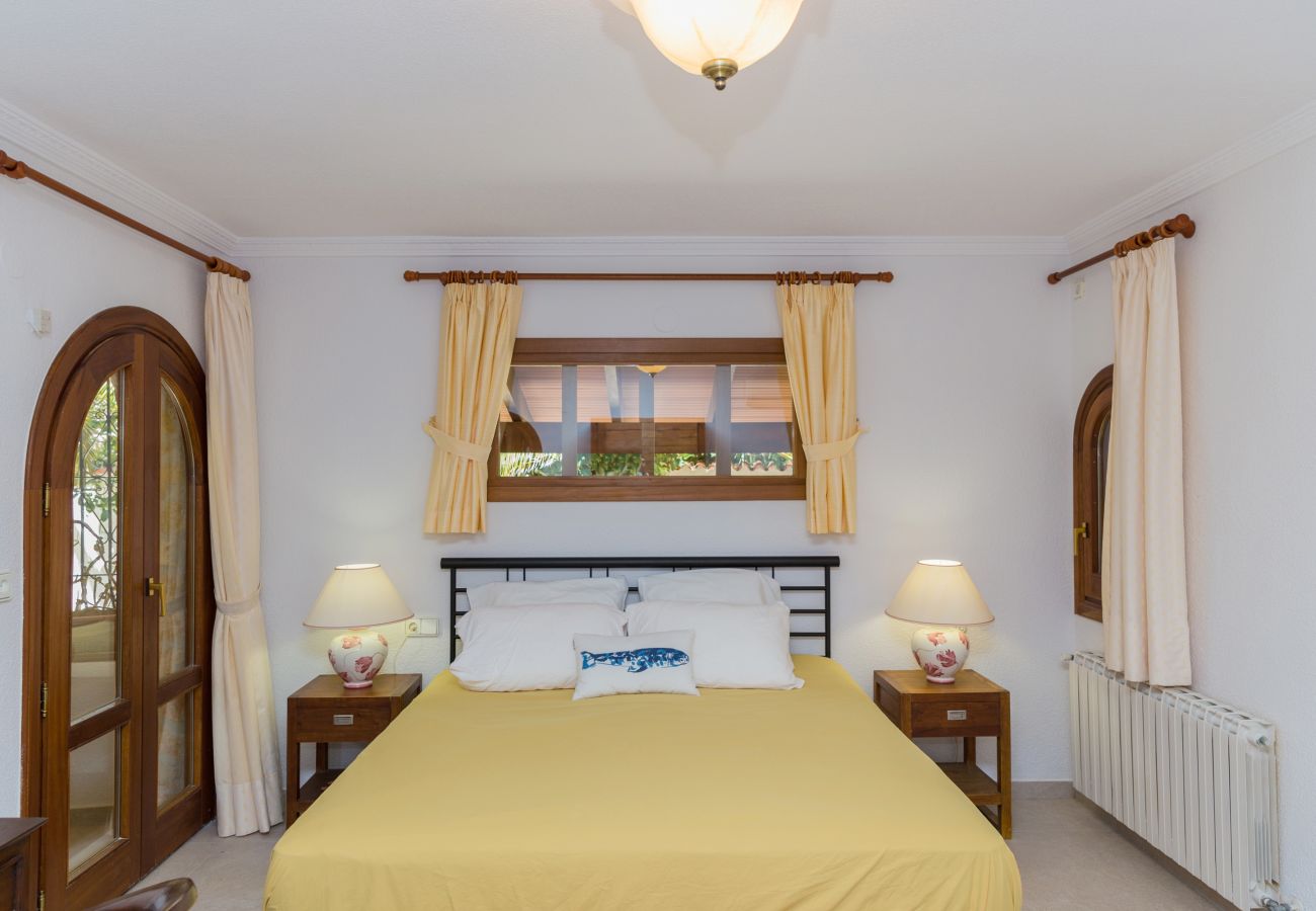 Villa in Benissa - Villa Castillo Benissa, Luxuriös mit Privatem Pool und Meerblick