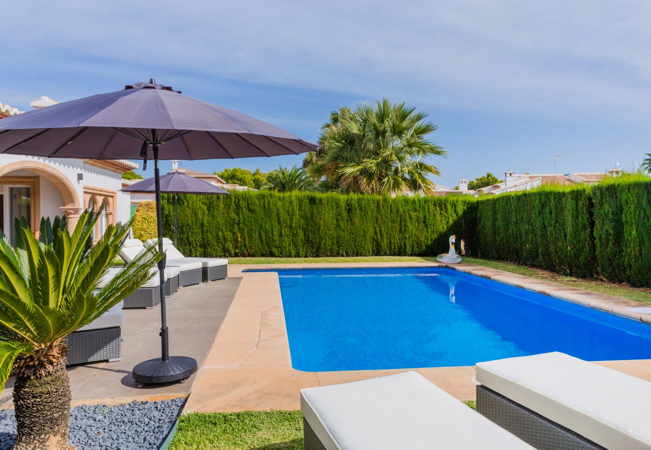 Villa in Javea - Villa SanMar Javea, Luxuriös mit privatem Pool, Klimaanlage und Wifi
