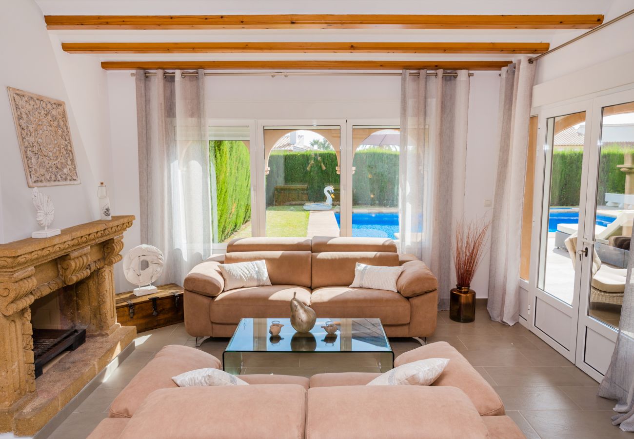 Villa in Javea - Villa SanMar Javea, Luxuriös mit privatem Pool, Klimaanlage und Wifi