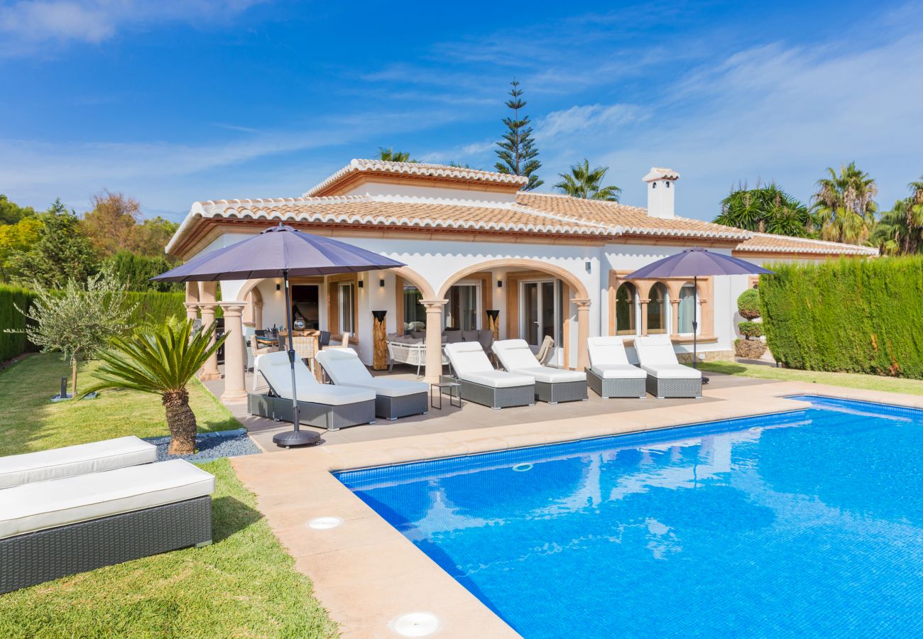Villa in Javea - Villa SanMar Javea, Luxuriös mit privatem Pool, Klimaanlage und Wifi