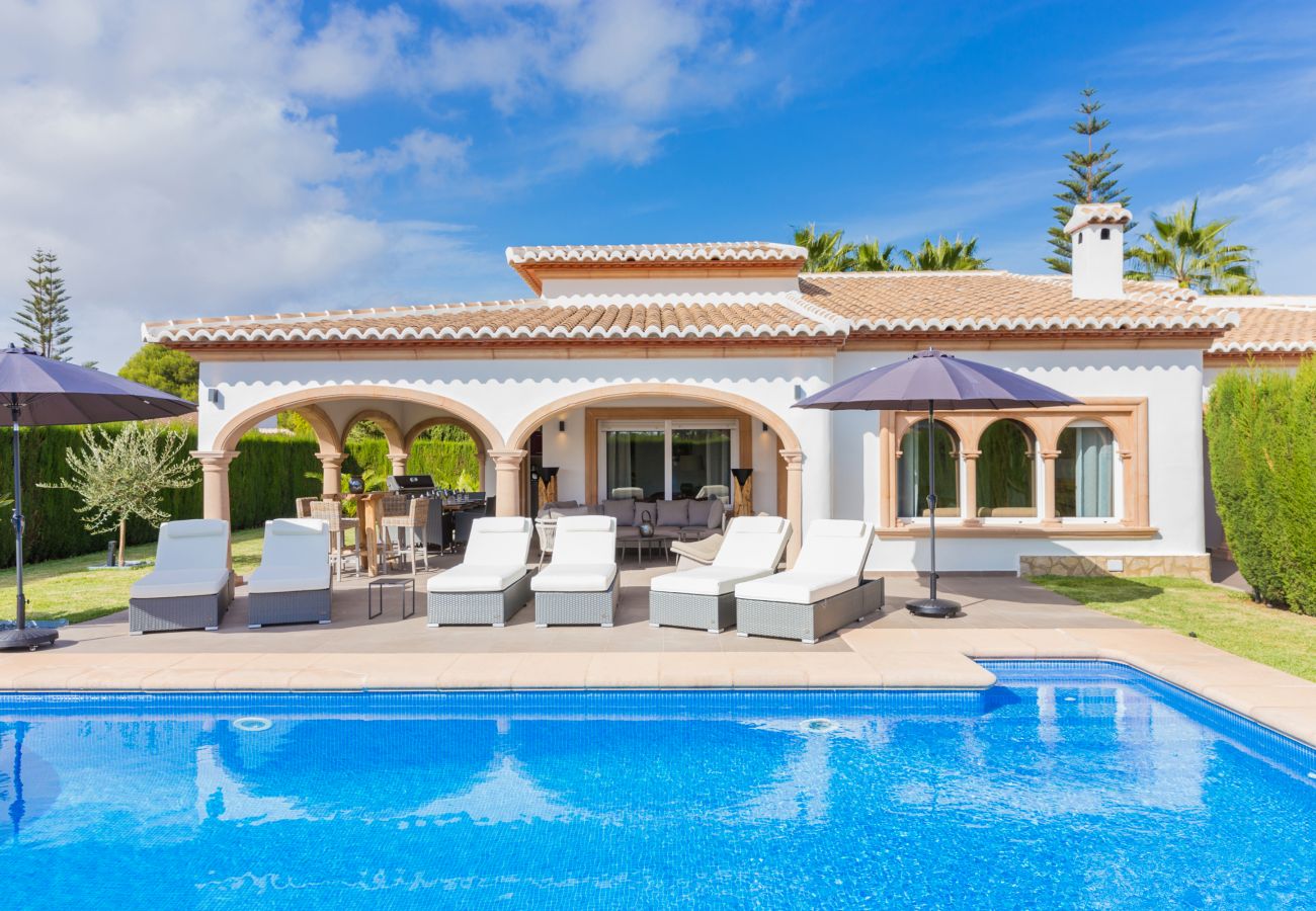 Villa in Javea - Villa SanMar Javea, Luxuriös mit privatem Pool, Klimaanlage und Wifi